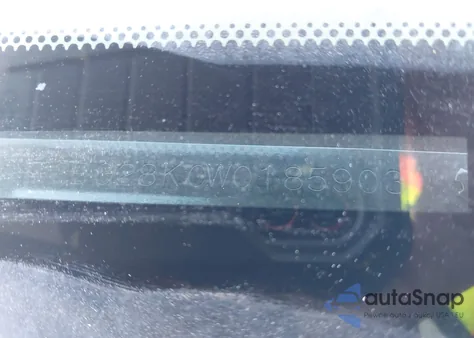 1998 Toyota Camry Le z USA, uszkodzony, nr VIN JT2BG28K0W0185903